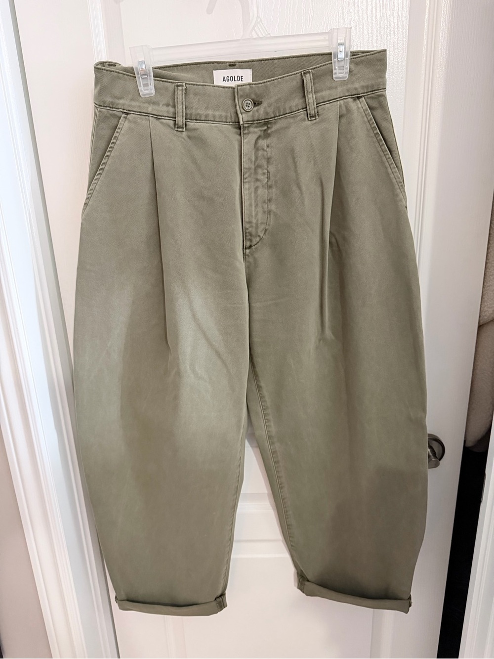 Agolde Sage Pleated Tapered Chinos - Ankle length (when rolled)